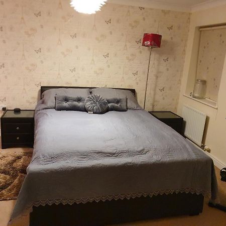 Beautiful Ensuite Room Веллингборо Экстерьер фото