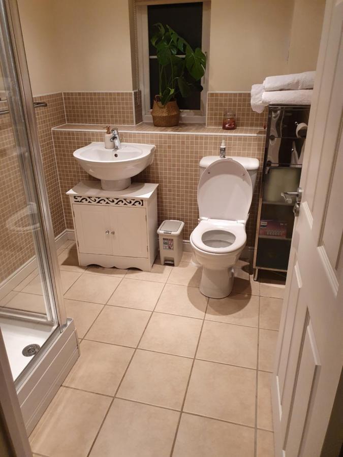 Beautiful Ensuite Room Веллингборо Экстерьер фото